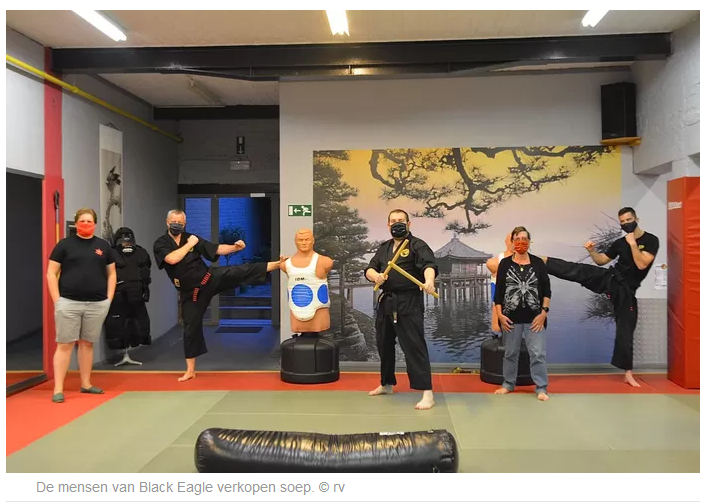Black Eagle serveert verse soep om clubkas te spijzen: “Coronacrisis kost ons een hoop geld”