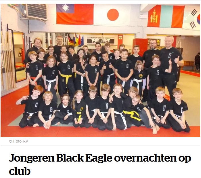 Jongeren Black Eagle overnachten op club